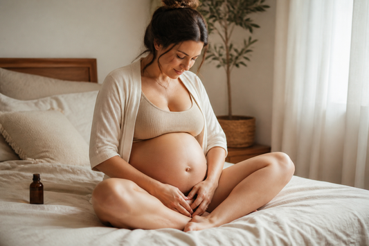 Massage périnée grossesse : comment se préparer sereinement