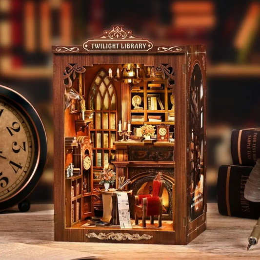 Kits Book Nook : transformez votre étagère en monde miniature